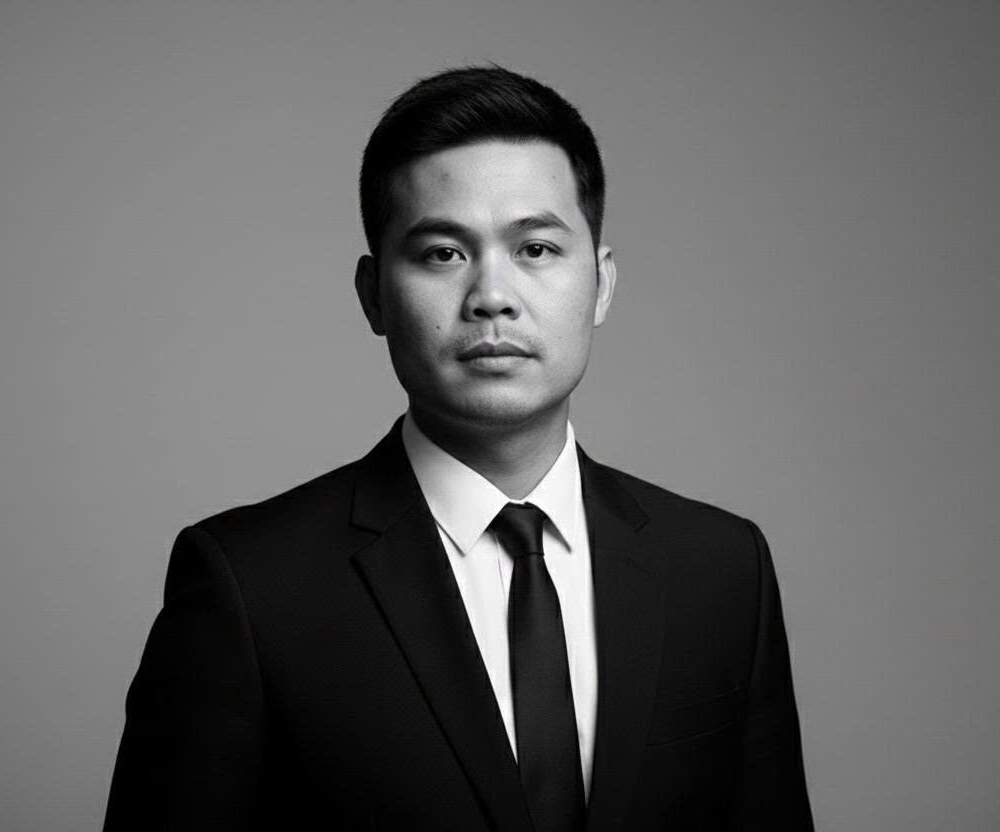 TUAN DUC LE (TONY LE)